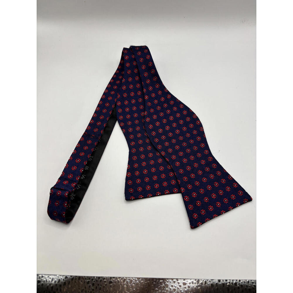 Tommy Hilfiger Silk Men's Bow Tie Navy Red White Floral Pattern